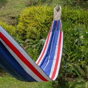 The Paris hammock hand-woven with the colors of France